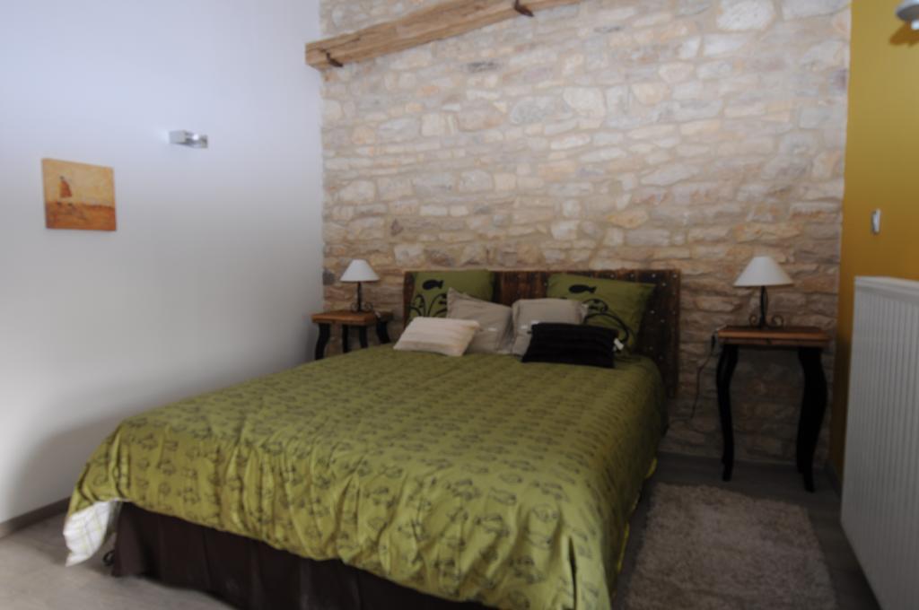 Le Clos De Fernande Corcelles-les-Arts 部屋 写真